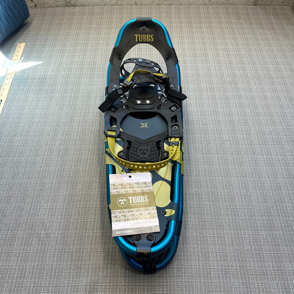 New Tubbs Wilderness Snowshoes Blue 25 Day Hiking Winter Outdoor 6005